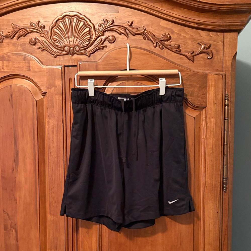 Nike DRI-FIT Black Sports Shorts with a black drawstring (size M)